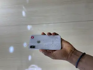 Apple iPhone X 64 GB White
