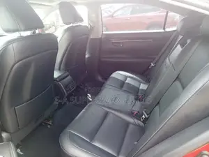 Lexus ES 2013 Red
