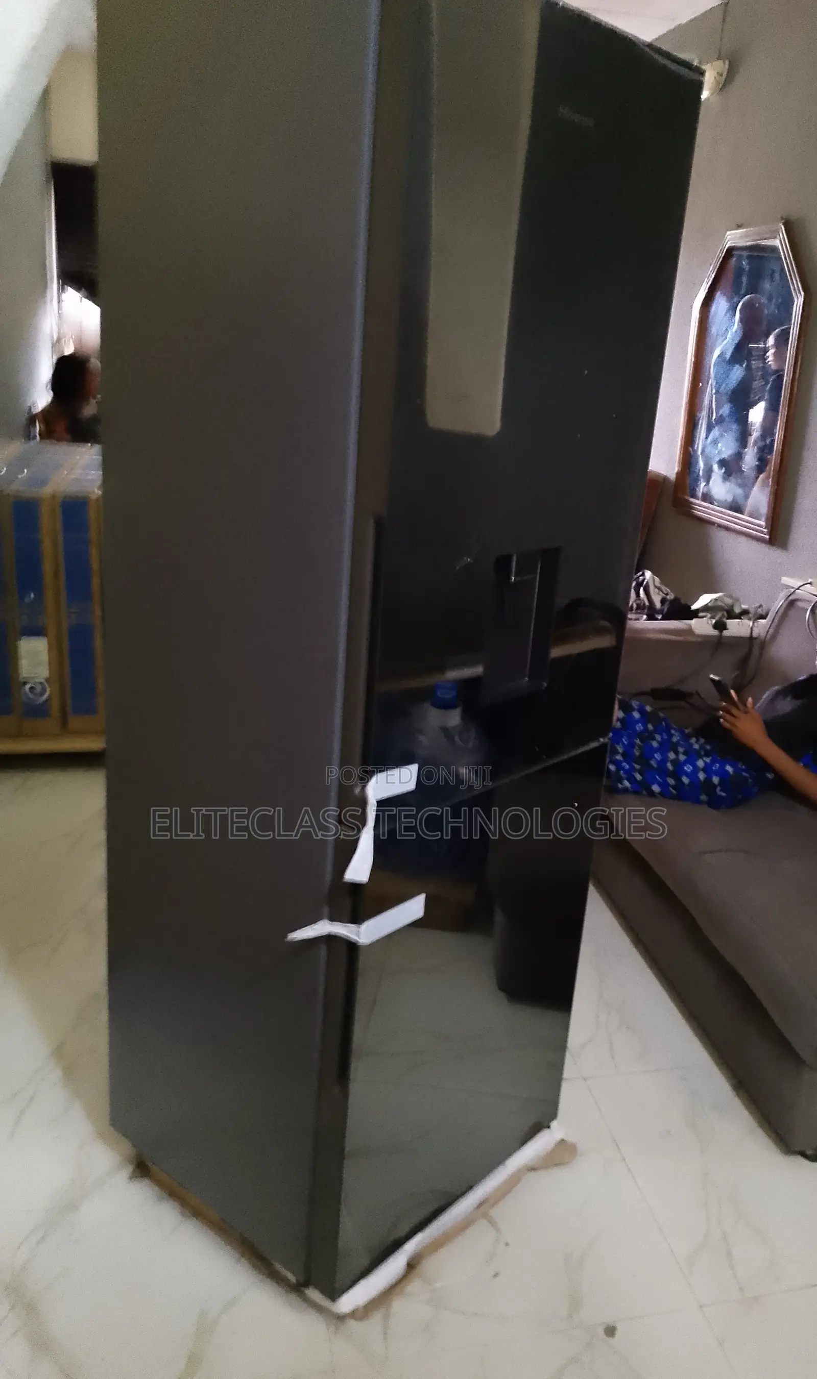 305L Bottom Freezer Refrigerator REF308DR.