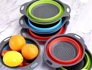 Silicone Collapsible Sieve.