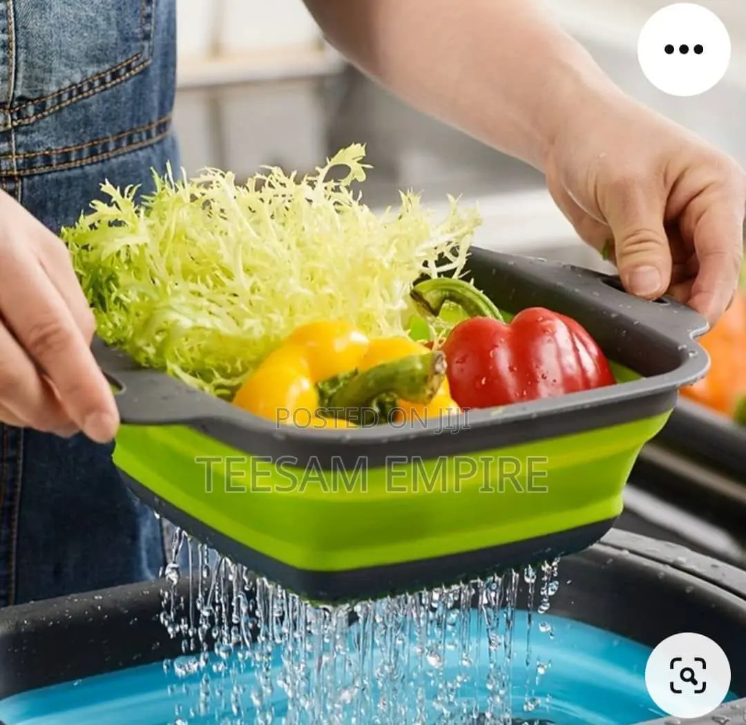 Silicone Collapsible Sieve.