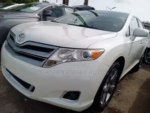 Toyota Venza V6 AWD 2010 White