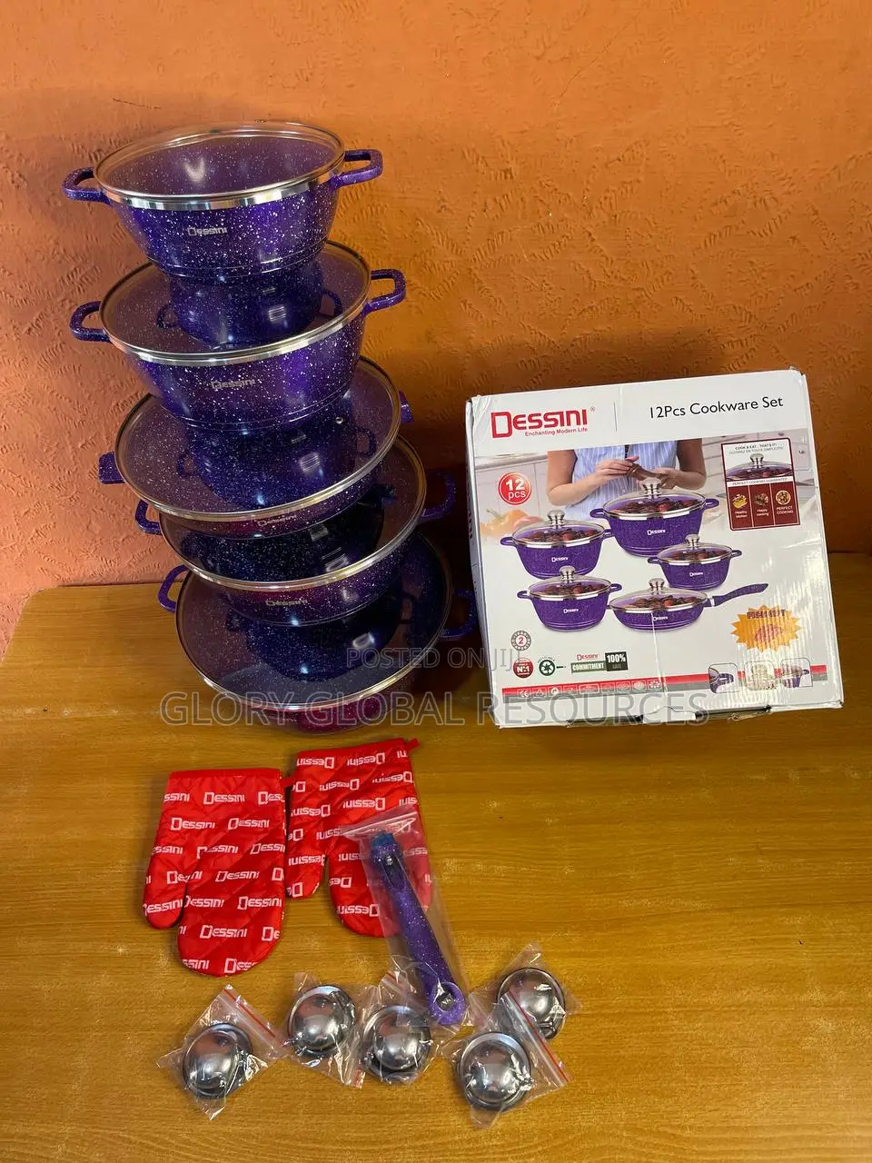Quality Royal Dessini 12pc Granite Cookware Set + 2 Kitchen