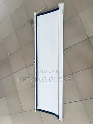 Elephas Projector