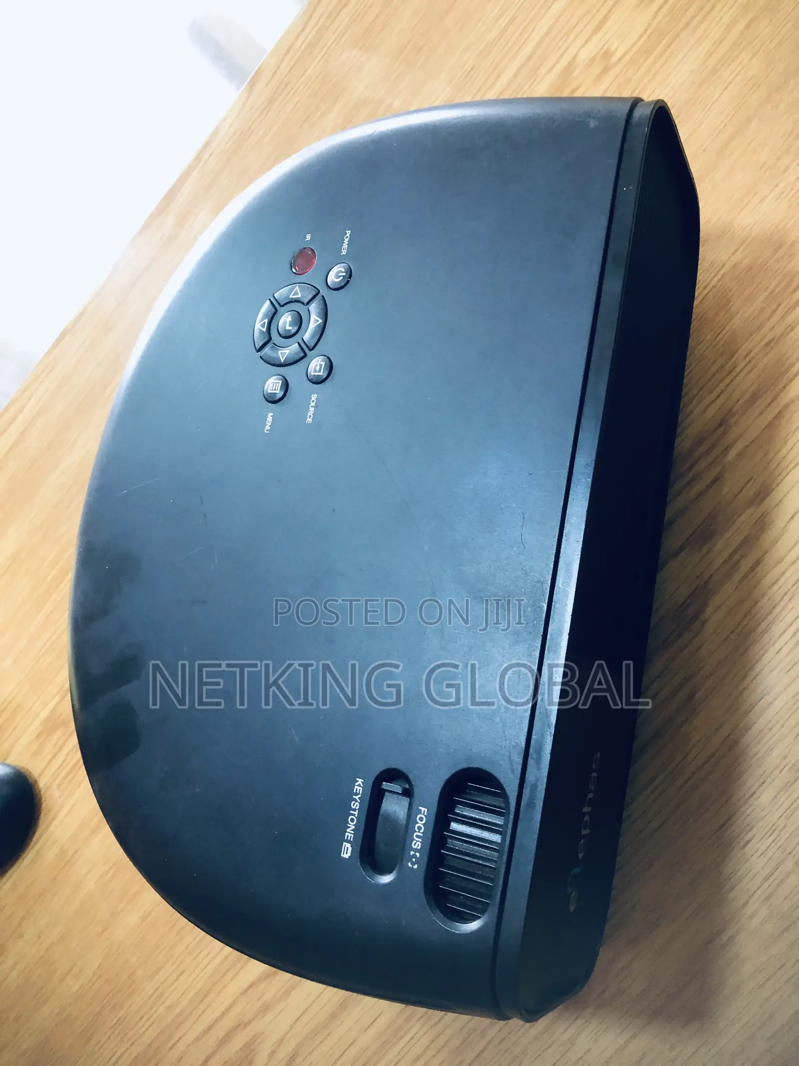 Elephas Projector