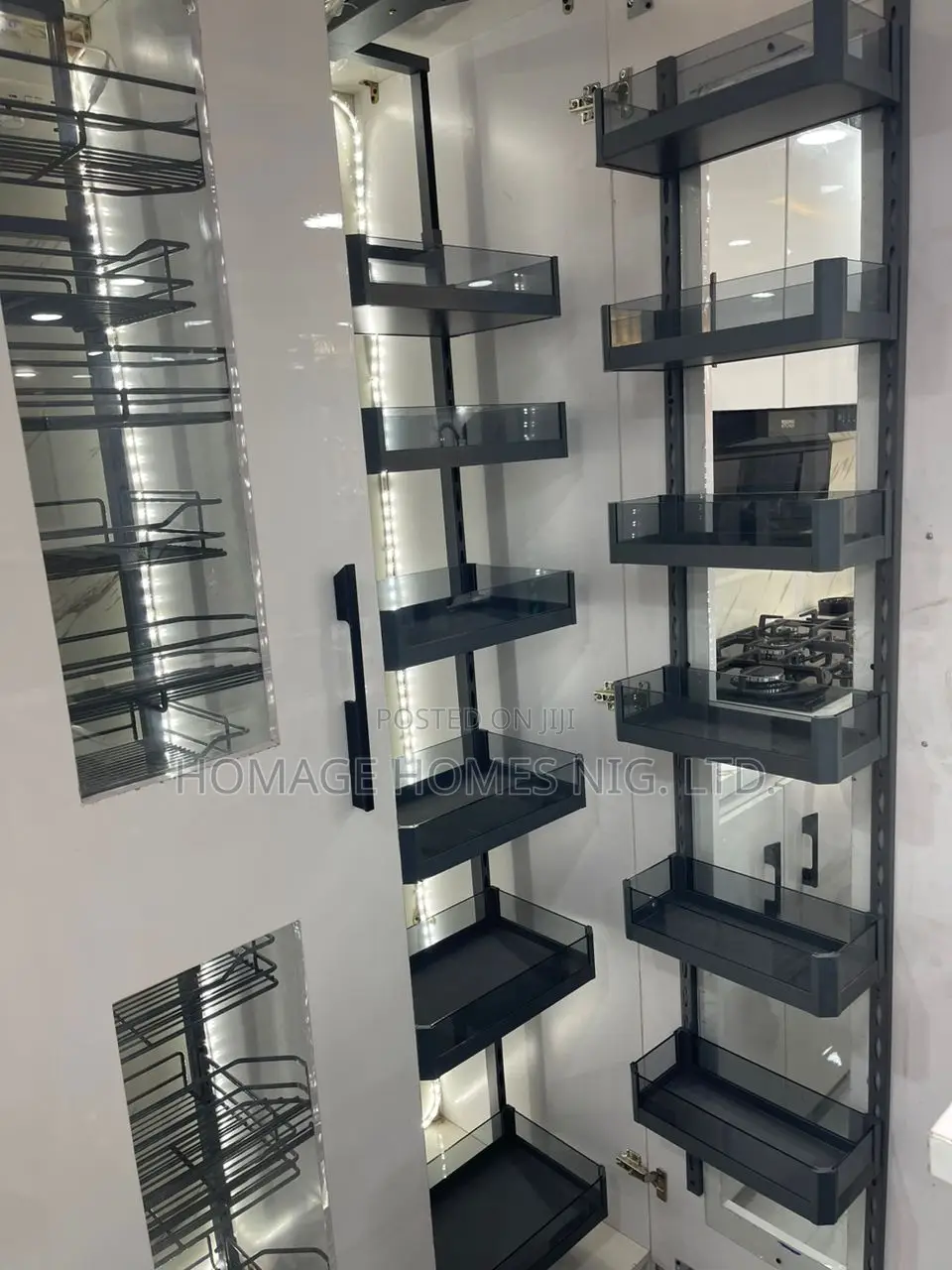 Built-in Side Open Transparent Pantry