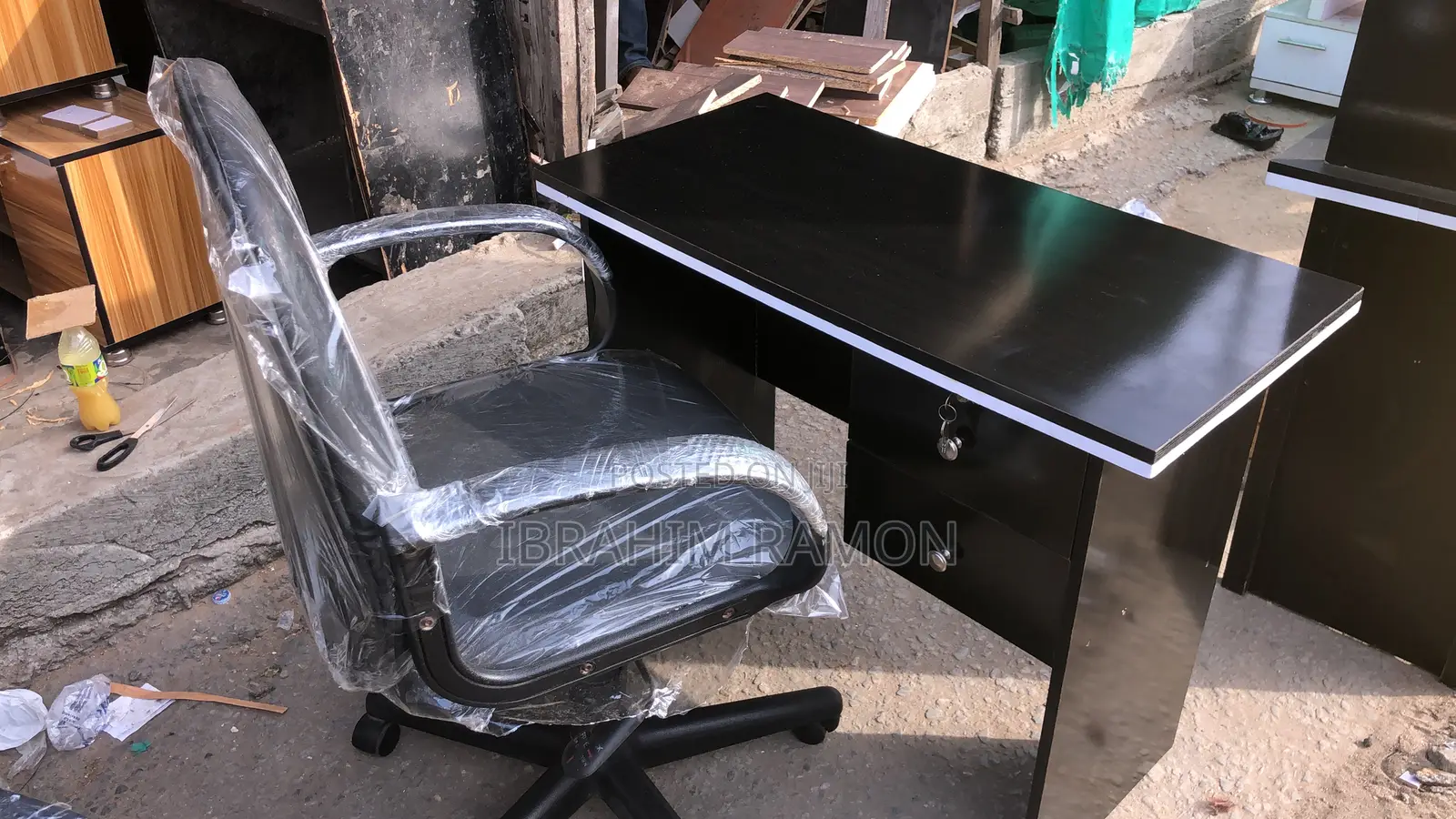 3ft Table and Rolling Chair