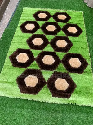 Modern Turkish Shaggy Centre Rug