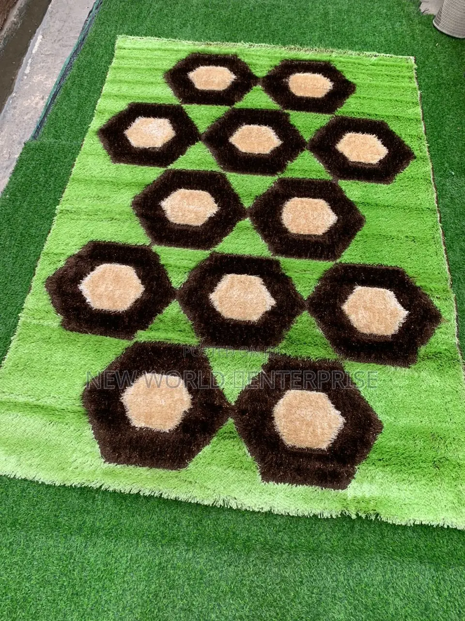 Modern Turkish Shaggy Centre Rug