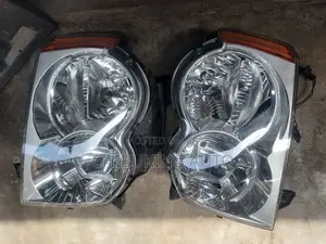 Head Light Cherokee Jeep 2006