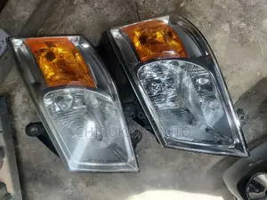 Head Light Dodge Caravan 2008/2010