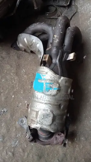 Catalyst Converter Toyota Venza 4 Plug 2014 Model