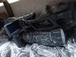 Sony Ax2000 Hd Video Camcorder (Open Box)