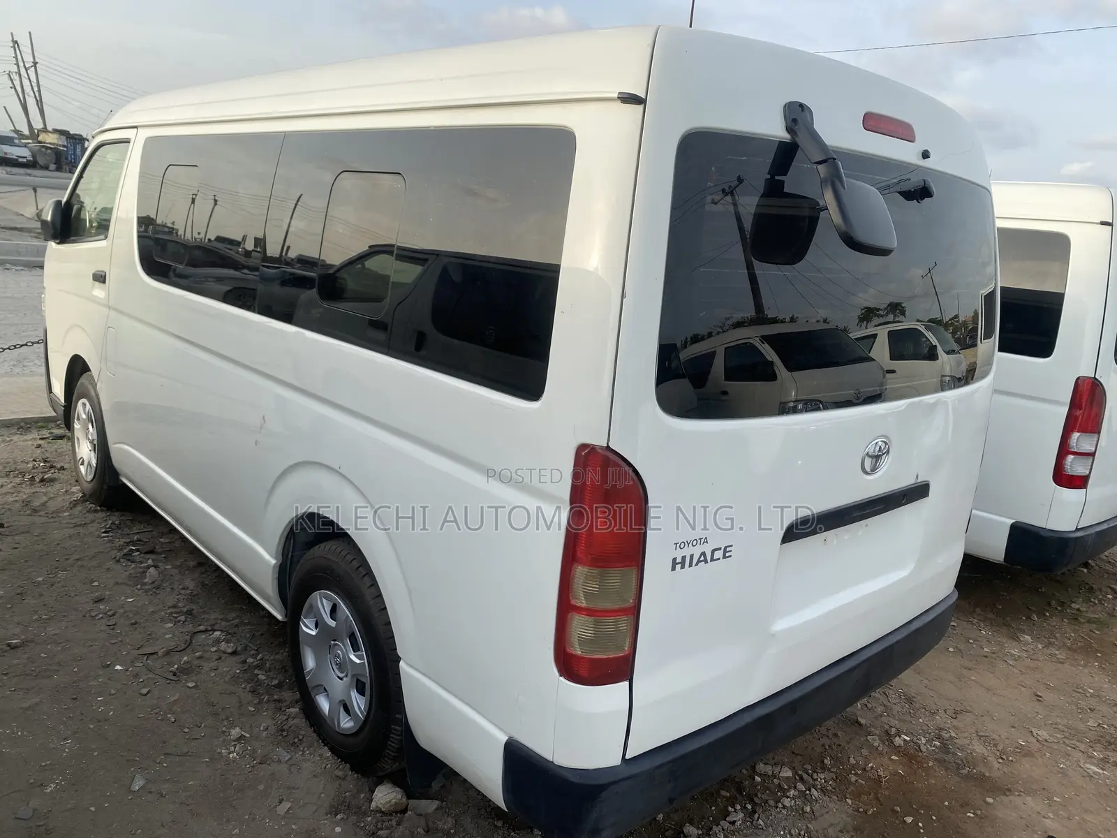 Toyota HiAce 2014 White