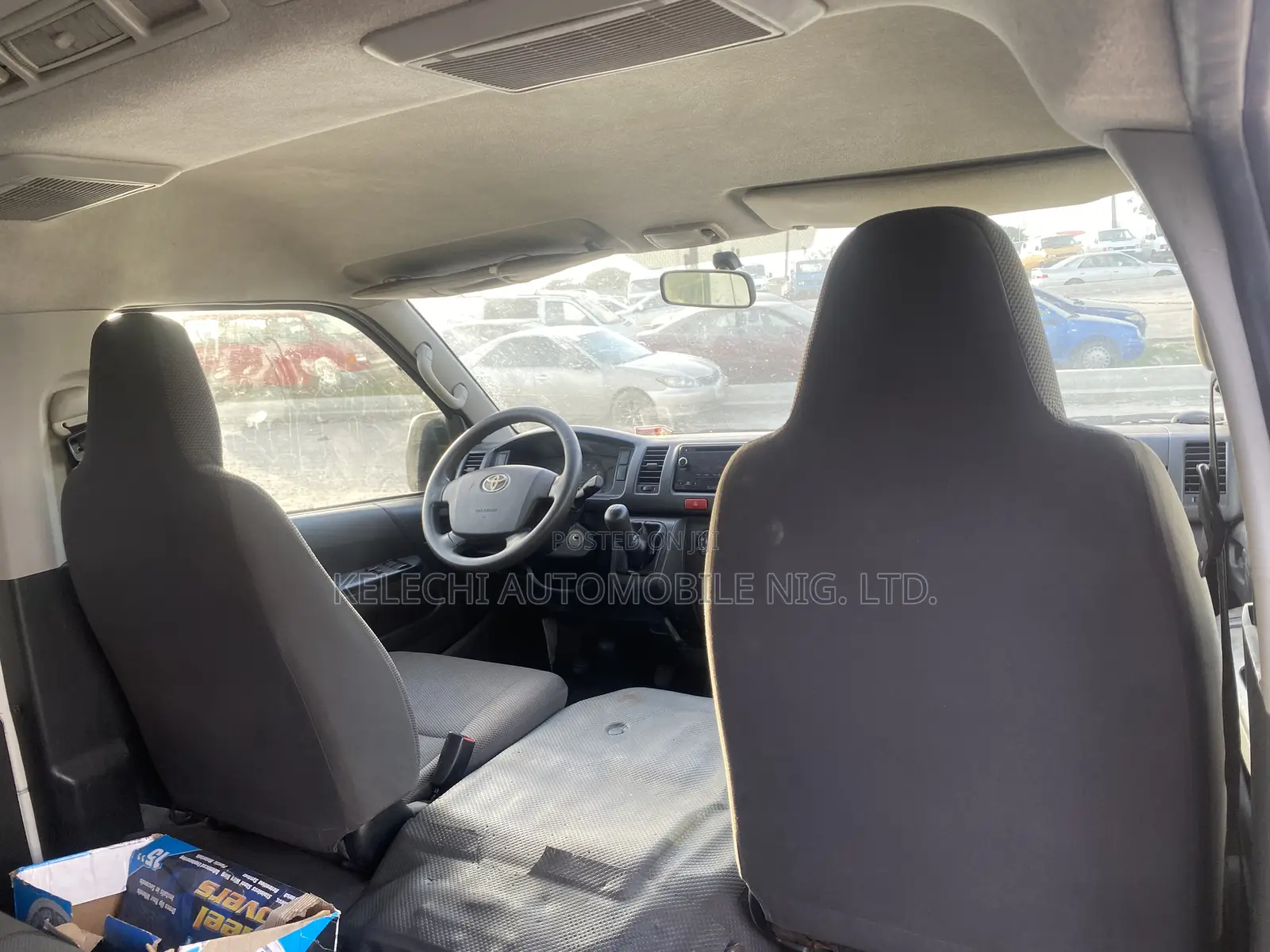 Toyota HiAce 2014 White