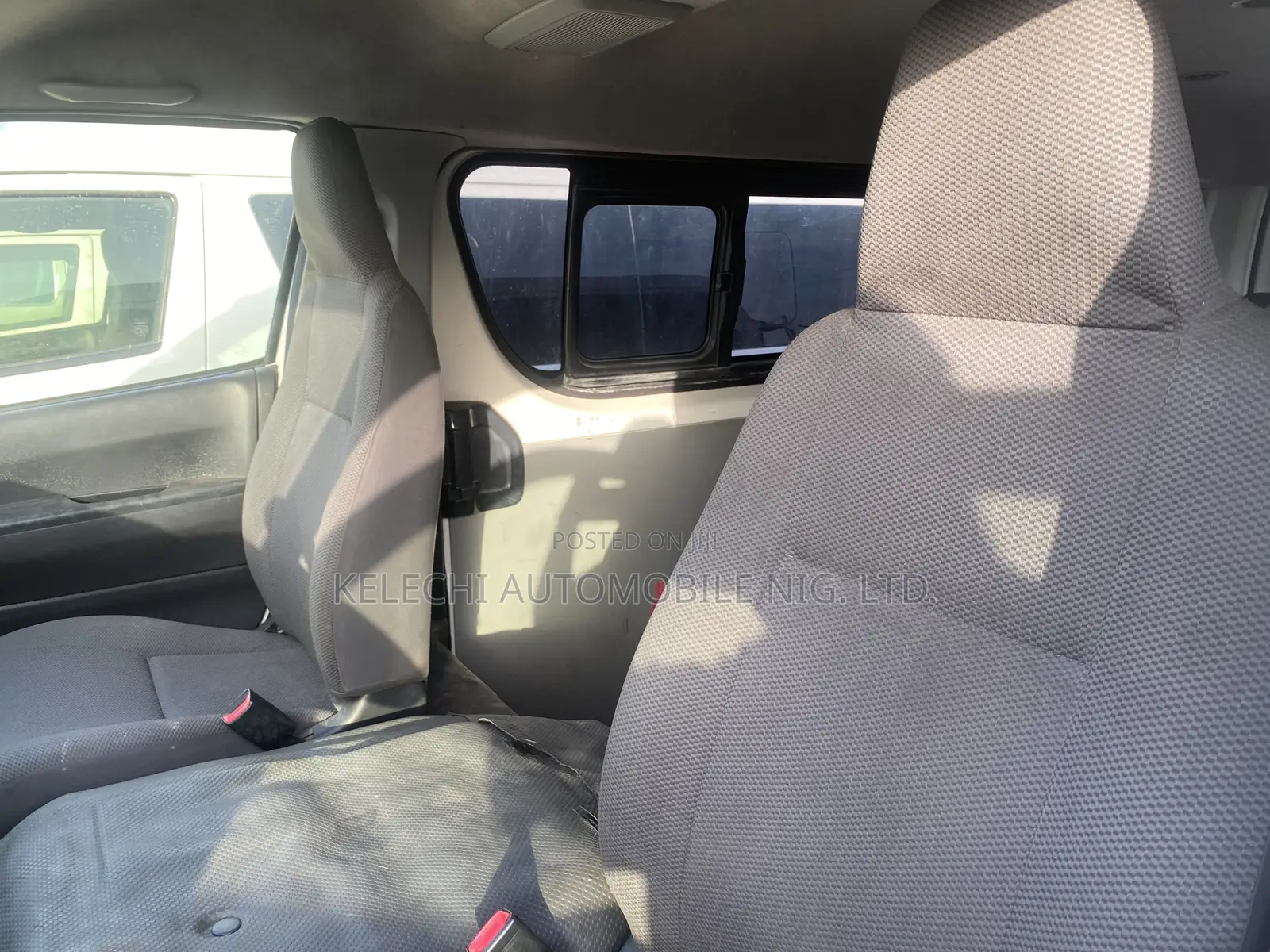 Toyota HiAce 2014 White