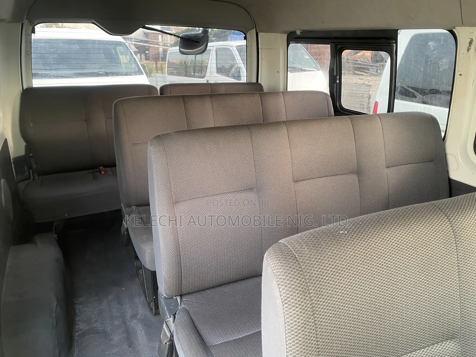 Toyota HiAce 2014 White