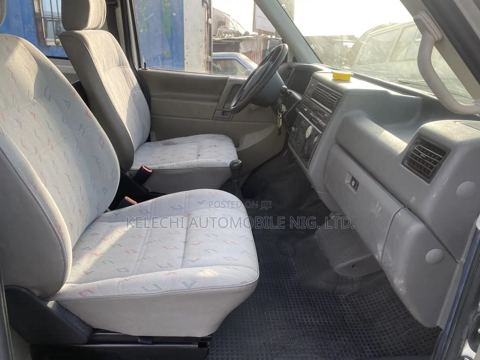Volkswagen Transporter 2002 White