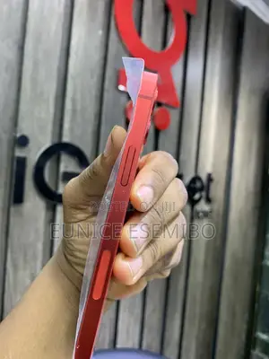 Apple iPhone 12 64 GB Red