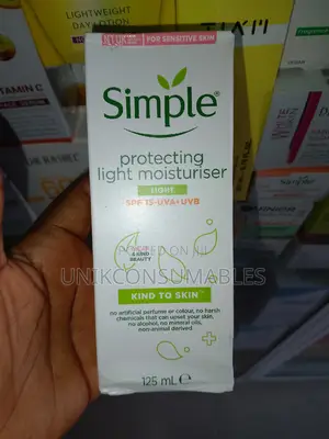 Photo - Simple Light Moisturising Protection Anti-bacteria 125ml