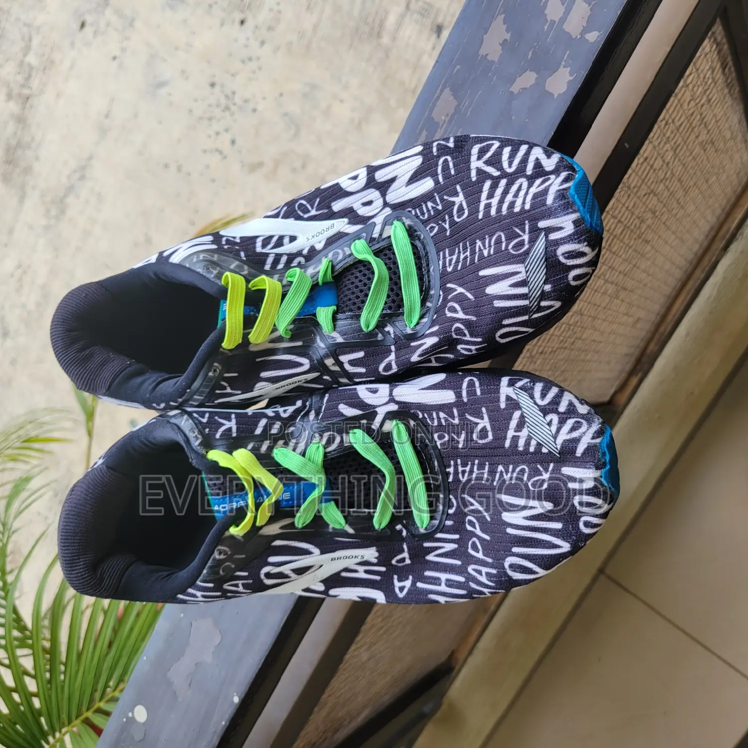 Brooks Adrenaline Sneakers