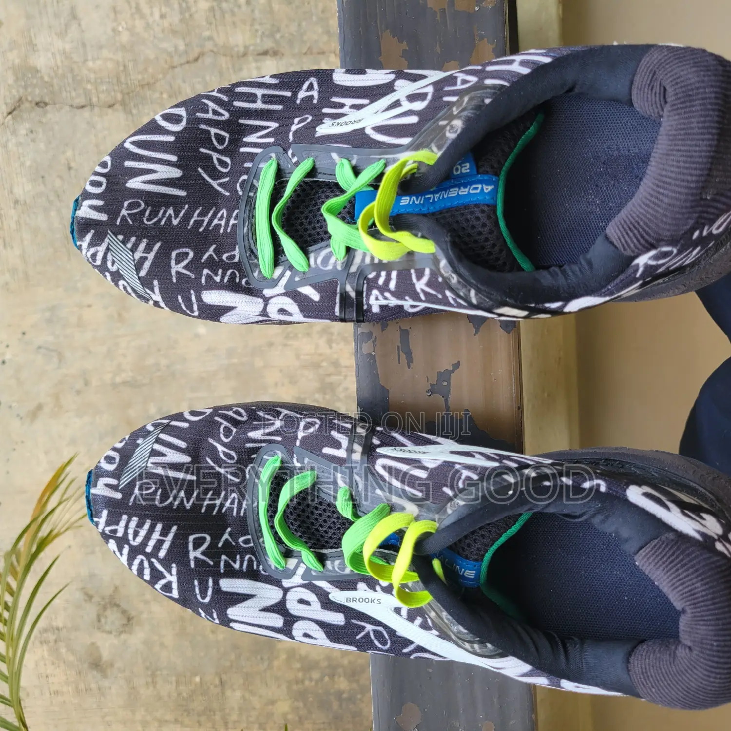 Brooks Adrenaline Sneakers