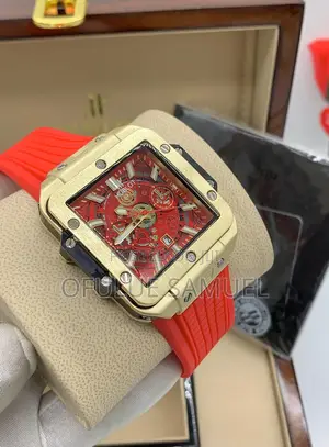 Hublot Rubber Strap Wristwatch