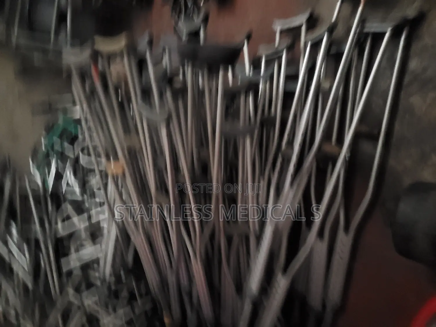 Armpit Crutches