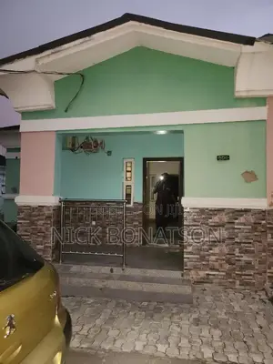 3bdrm Bungalow in Fo1 Kubwa for rent