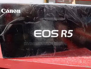 Canon R5 Full Frame Mirror Less Cameras 45megapixel