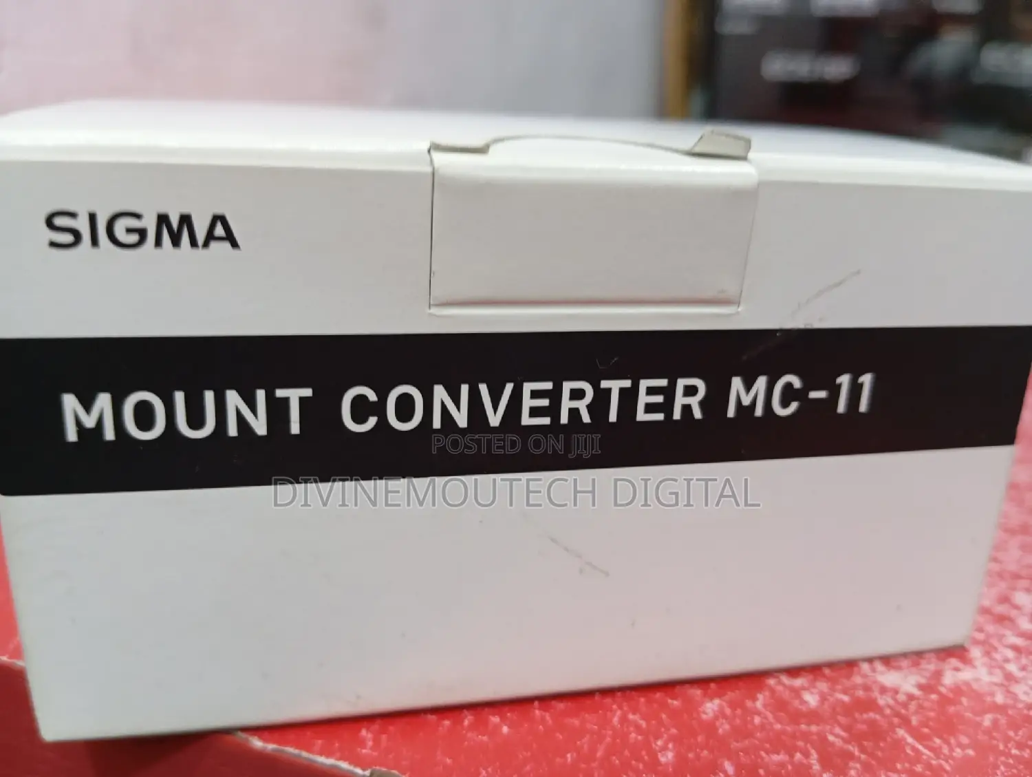 Sigma Mount Converter for Canon Camera