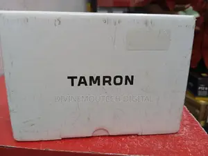 Tamron 17-28 Wide Angle Lens