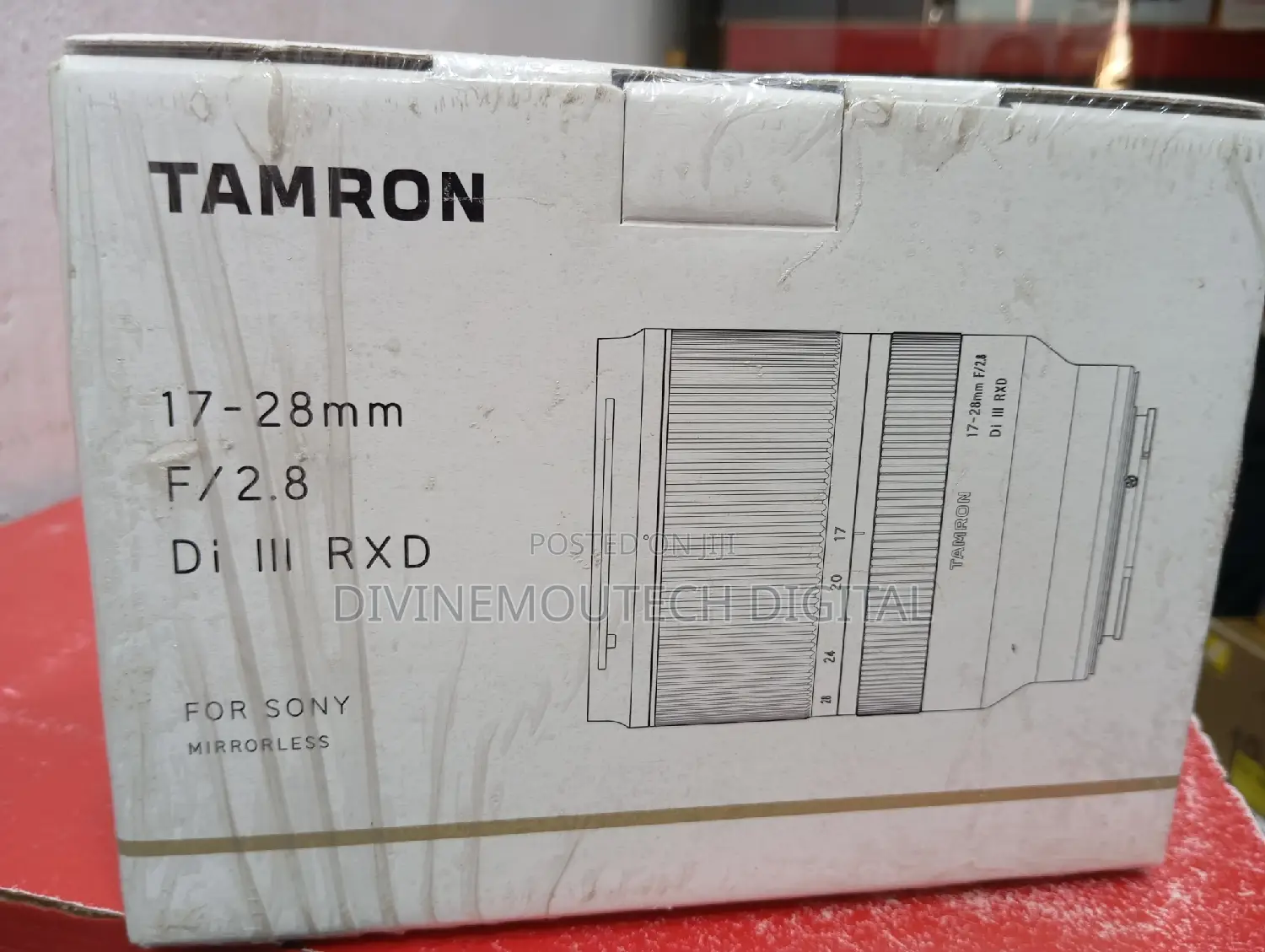 Tamron 17-28 Wide Angle Lens