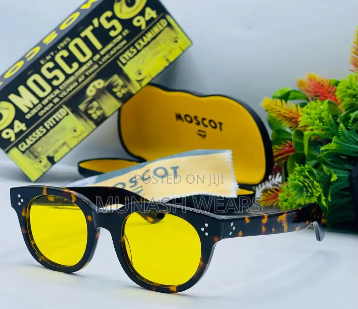 Mascot Luxury Glasses