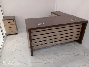 Executive Office Table 1.6metres With Extension
