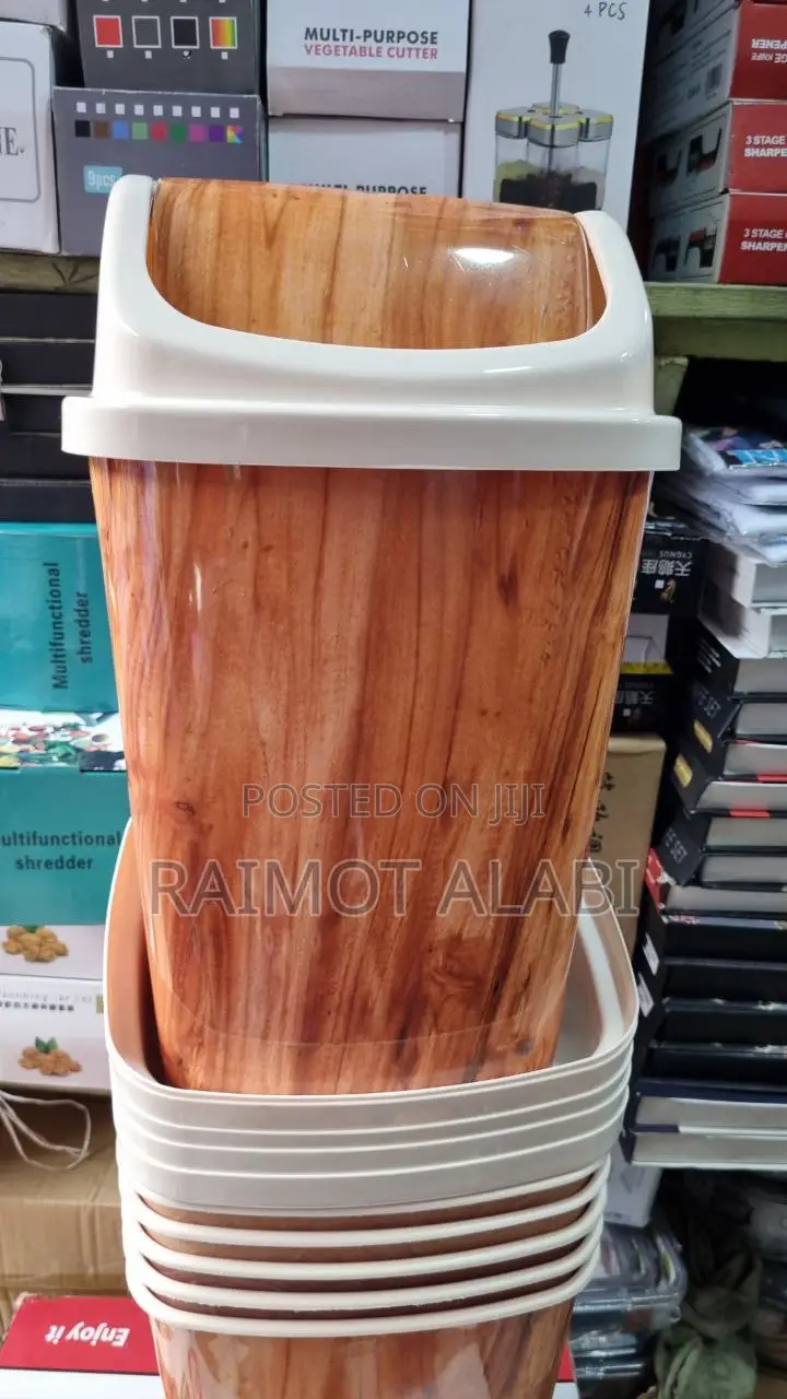Plastic Trash Bin
