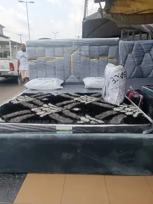 6/6 Padded Bed and Mattress