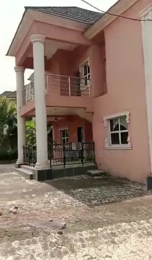 7bdrm Duplex in Trade Fare , Golf for sale