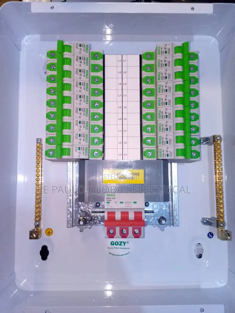 18fuse Distribution Board. D6 3phase in Lagos Island (Eko) Electrical