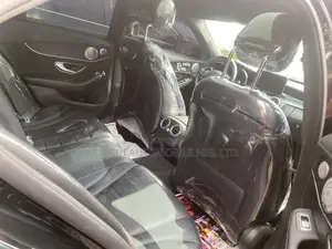 Mercedes-Benz C300 2016 Black