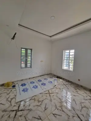 5bdrm Duplex in Omole Ph 2 Estate for rent