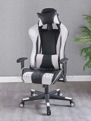 Game Chair With Footrest