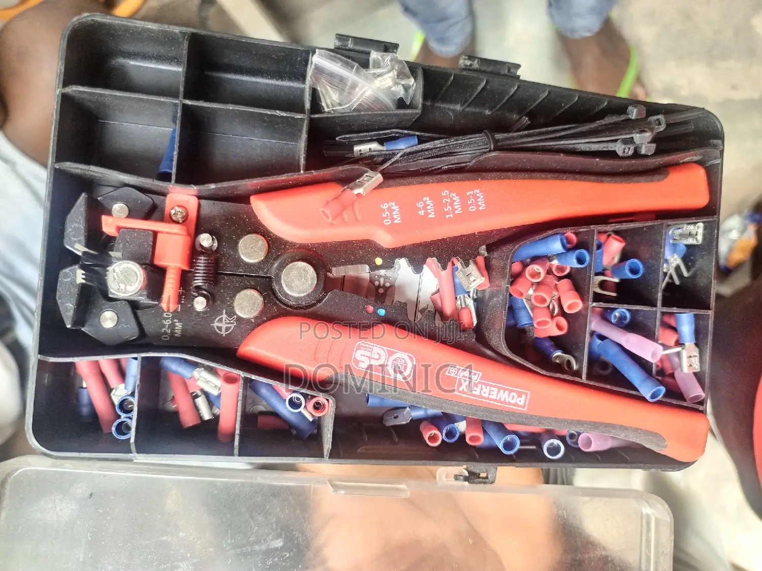 Automatic Gripping Piar