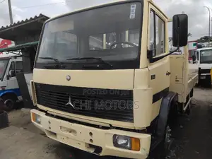 Mercedes-Benz Actros 2004 Beige