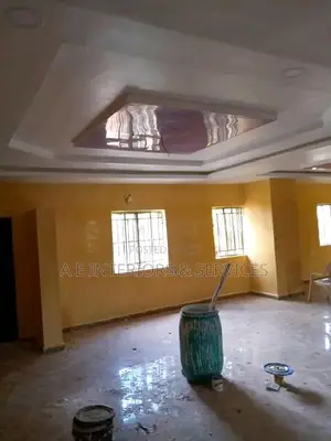Reflective Mirror Stucco Wall Interior Design