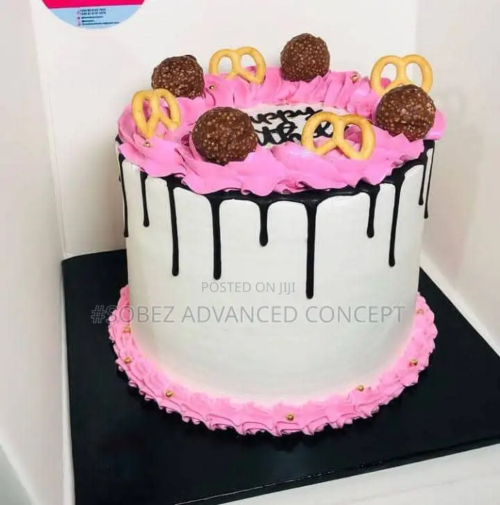 Whip Cream Vanilla Cake