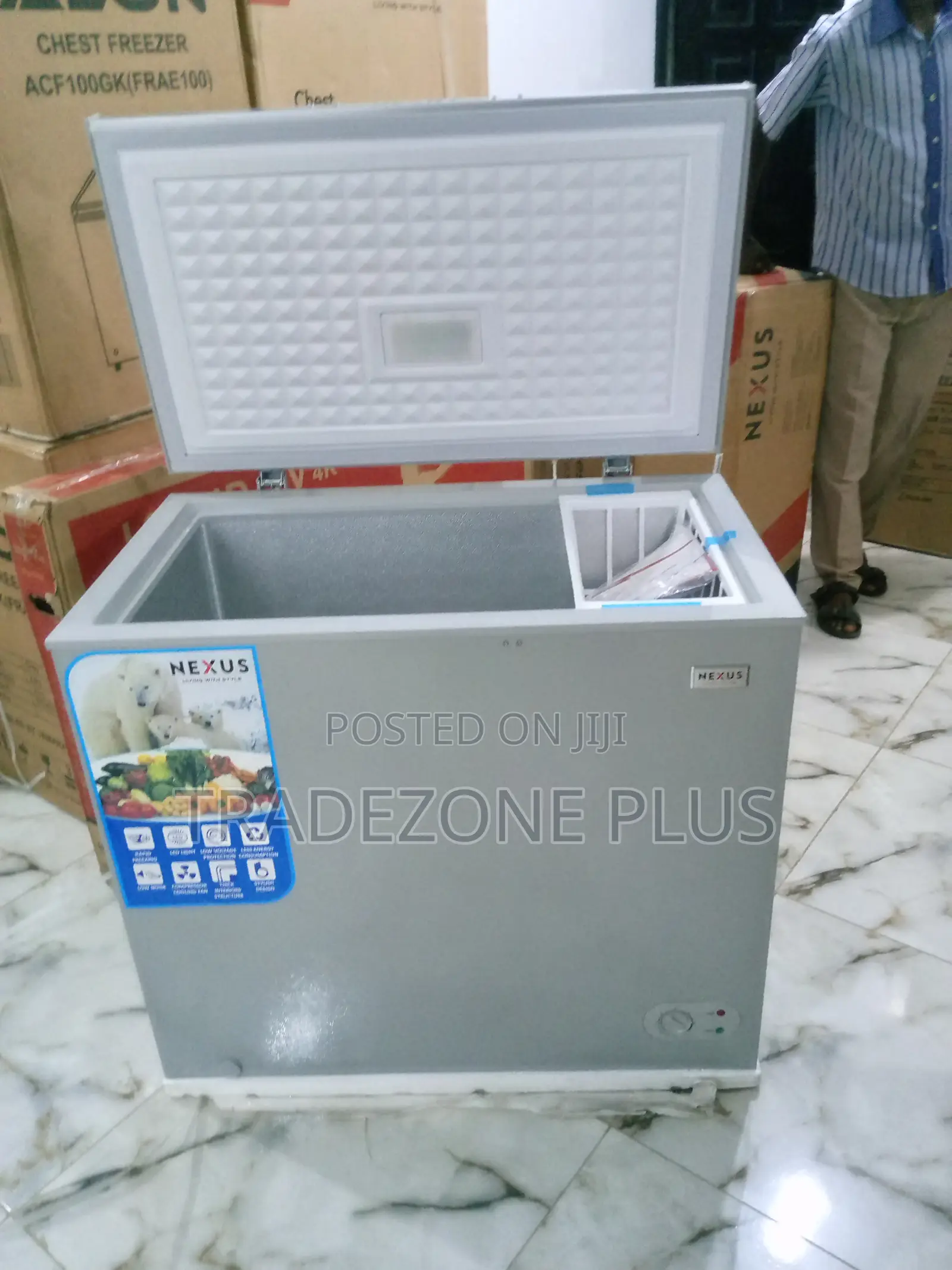 Pop[Ular Nexus Chest Freezer With Lock