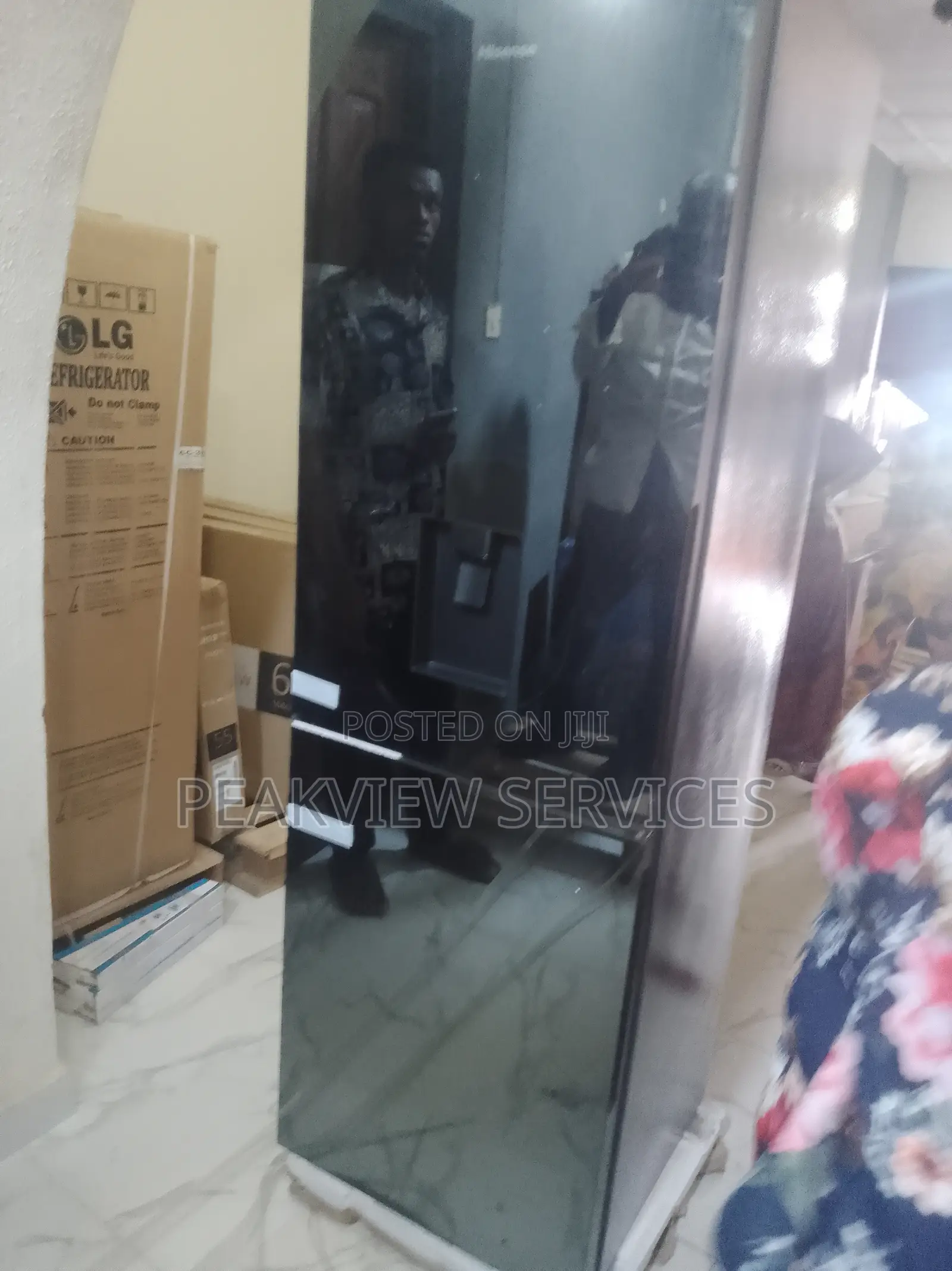 308DR Hisense 300lits Bottom Freezer Refrigerator
