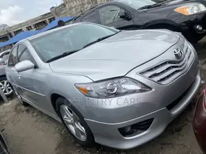 Toyota Camry 2011 Silver
