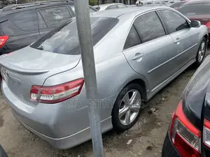 Toyota Camry 2011 Silver